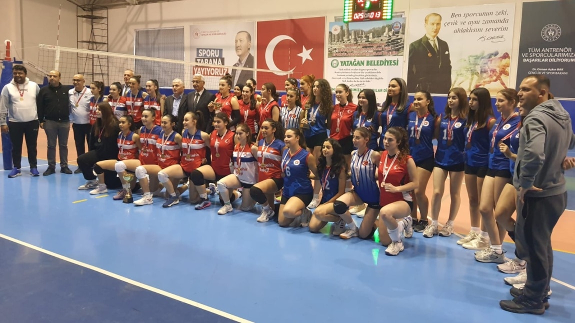 Kız Voleybol Takımımız İl 2.si Oldu